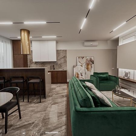 Kostjukowski Apartments Avalon Lvov Exteriér fotografie