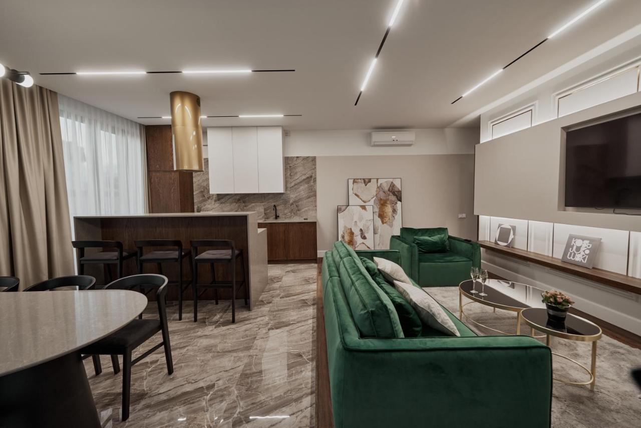 Kostjukowski Apartments Avalon Lvov Exteriér fotografie